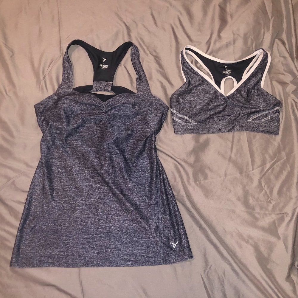 ON Workout shirt and sports bra